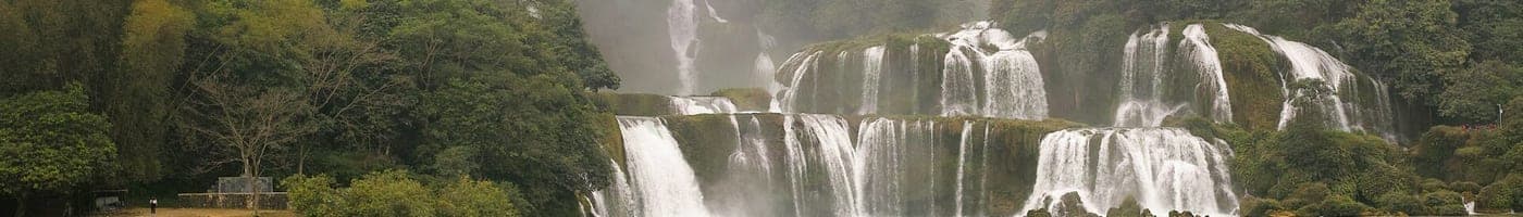 Cao Bằng banner Bản Giốc waterfalls