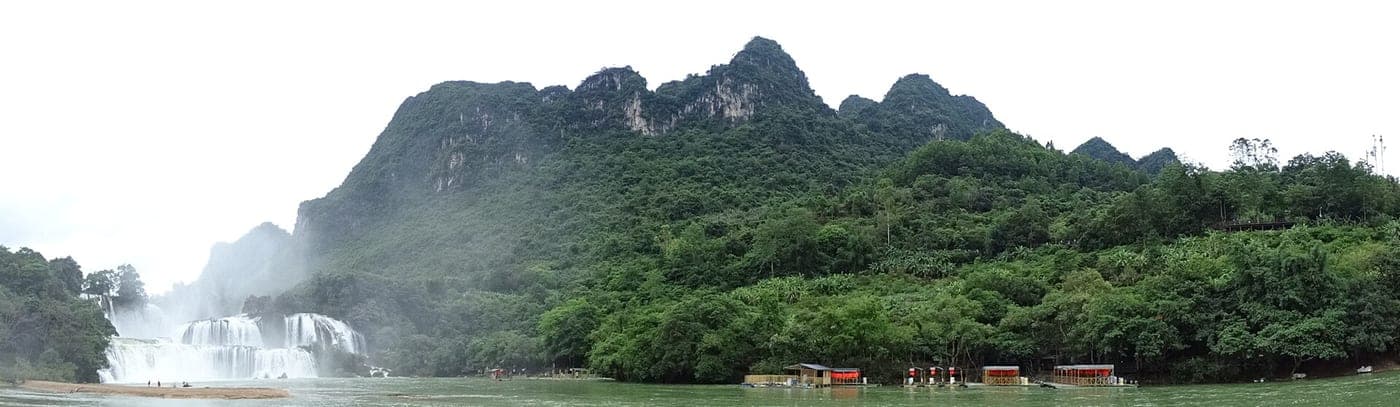 Panorama of Ban Gioc Waterfall - Trung Kanh District - Cao Bang Province - Vietnam - 01 (48119805633)